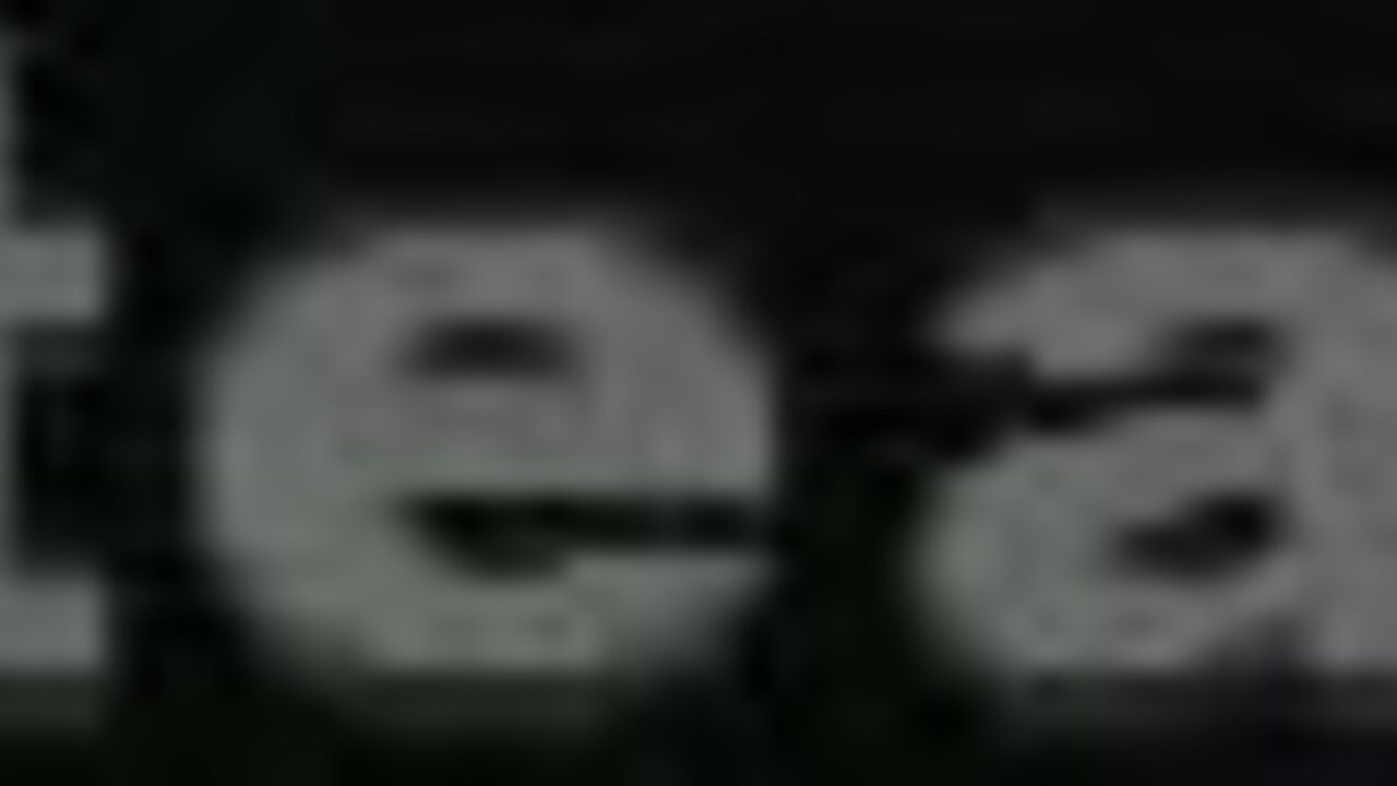 Watch scat porn with kaviar in this Die-Kaviar clip