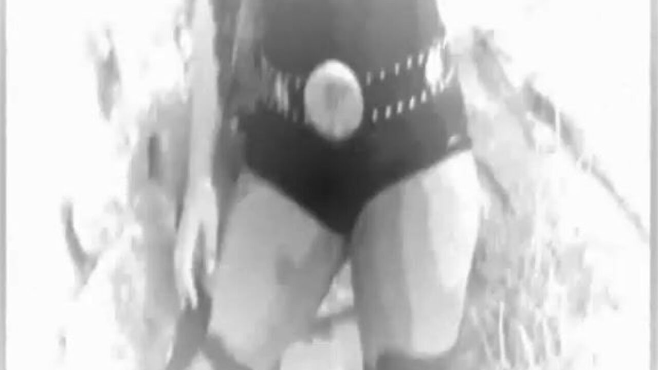 Lara Croft and her Scat Raider share a steamy encounter