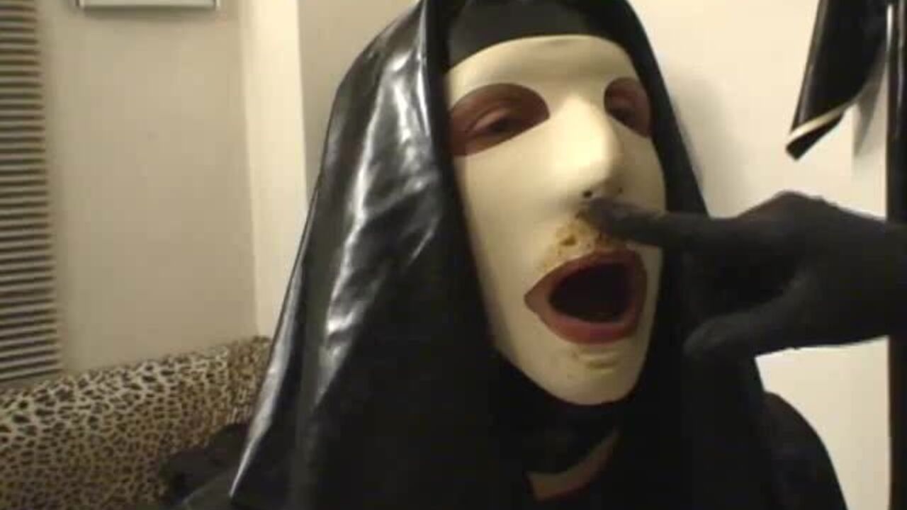 Get up close and personal with scat porn videos featuring pooped-out sluts and their dirty secrets!