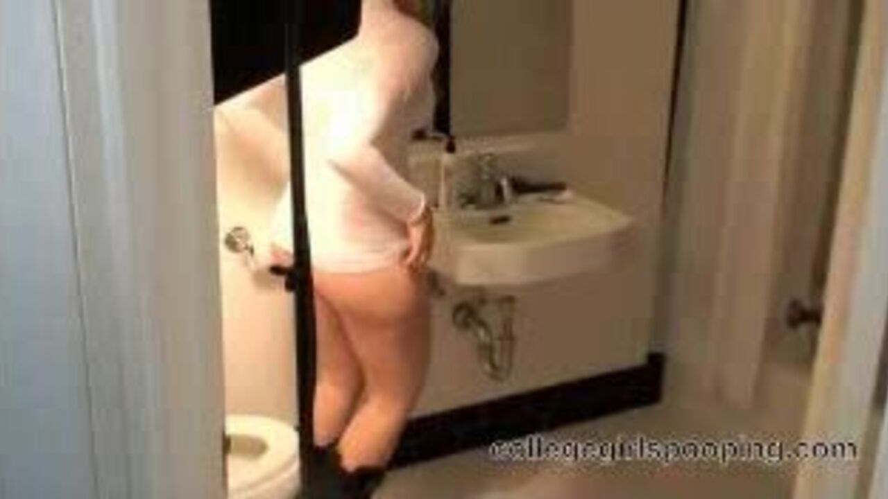 Watch KarmaOaklee & Pauline's wild scat video with scat porn and scat fetish action!