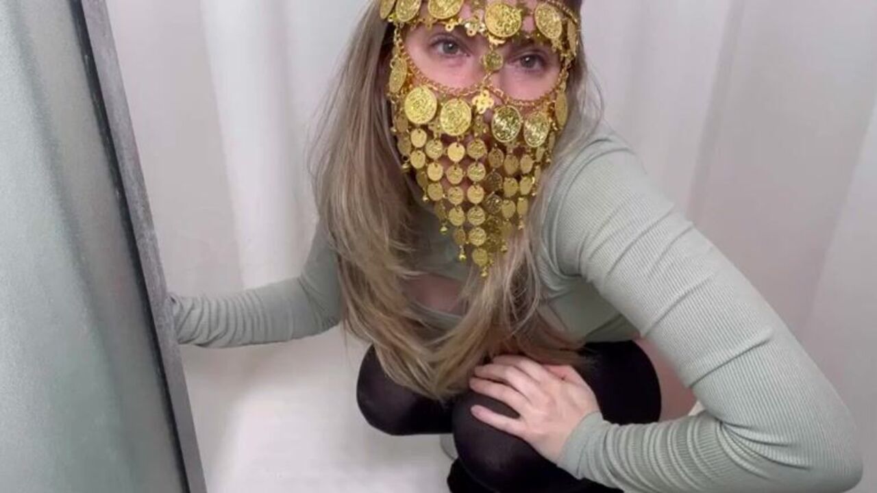 Sweet Heart-Shaped Shitting Sex Tape: A Scat Porn Classic