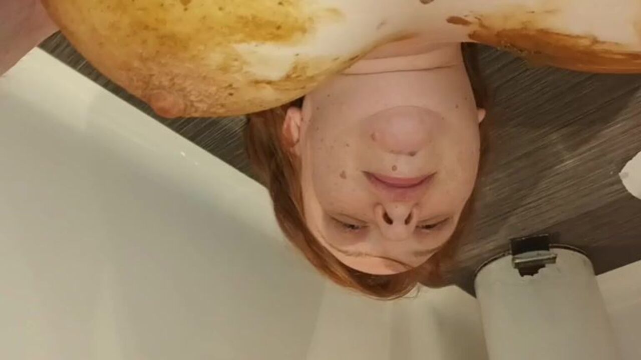 Watch this filthy scat porn video of a scat girl getting off with her favorite toys