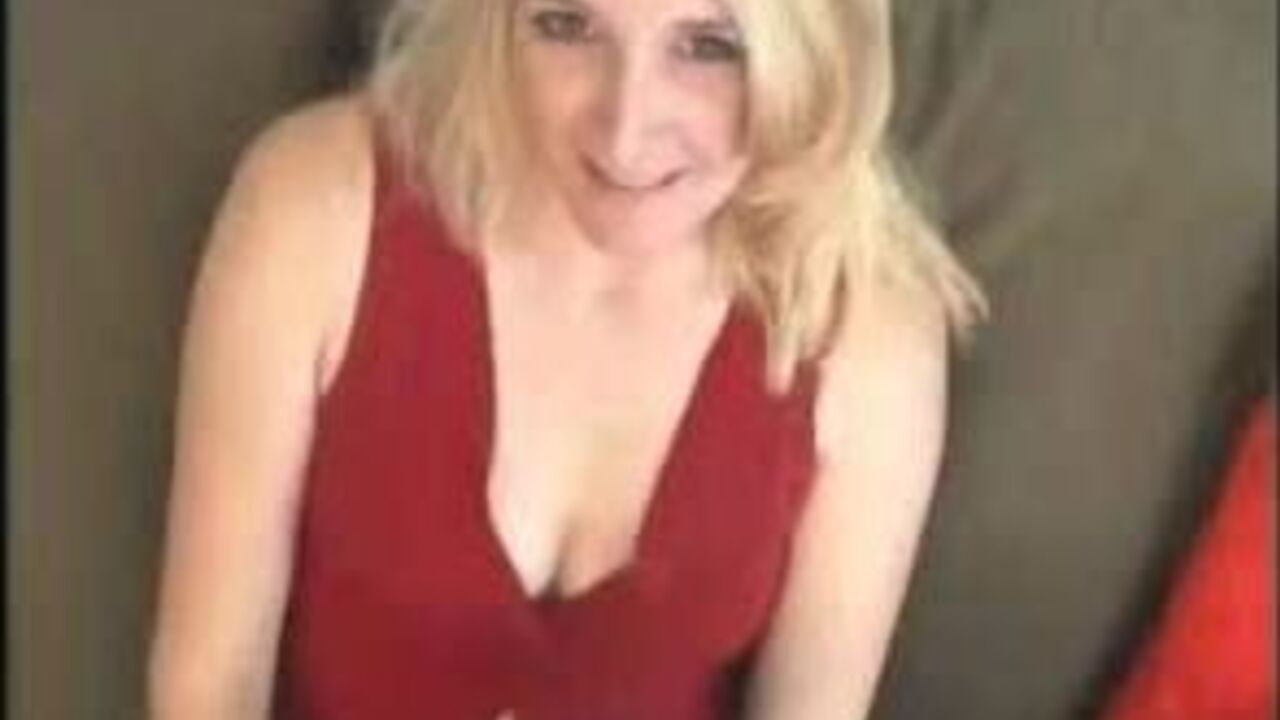 Ivory Poops & Smears like a true scat queen