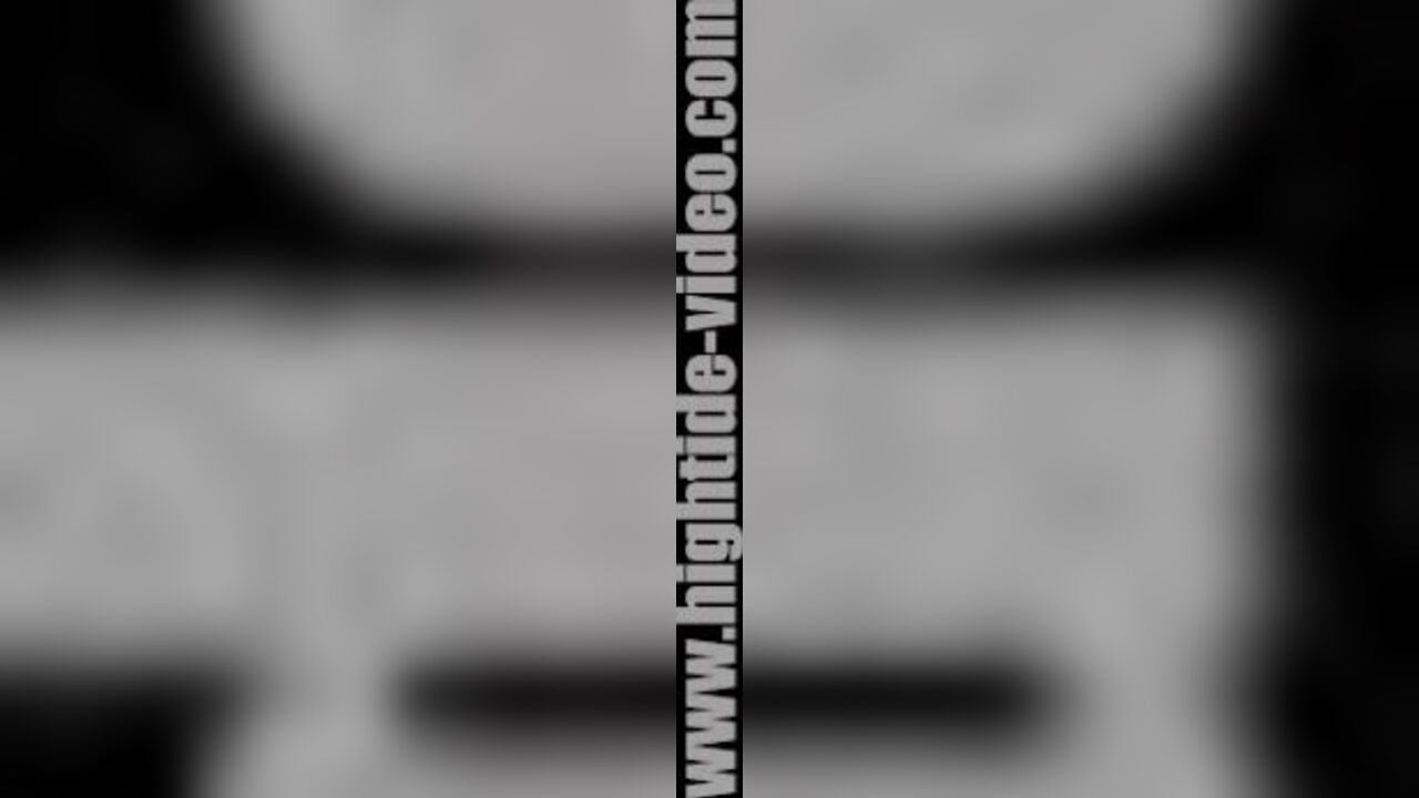 Watch VeronikaMoser as she breakfast with her scat slave on the maid's desk