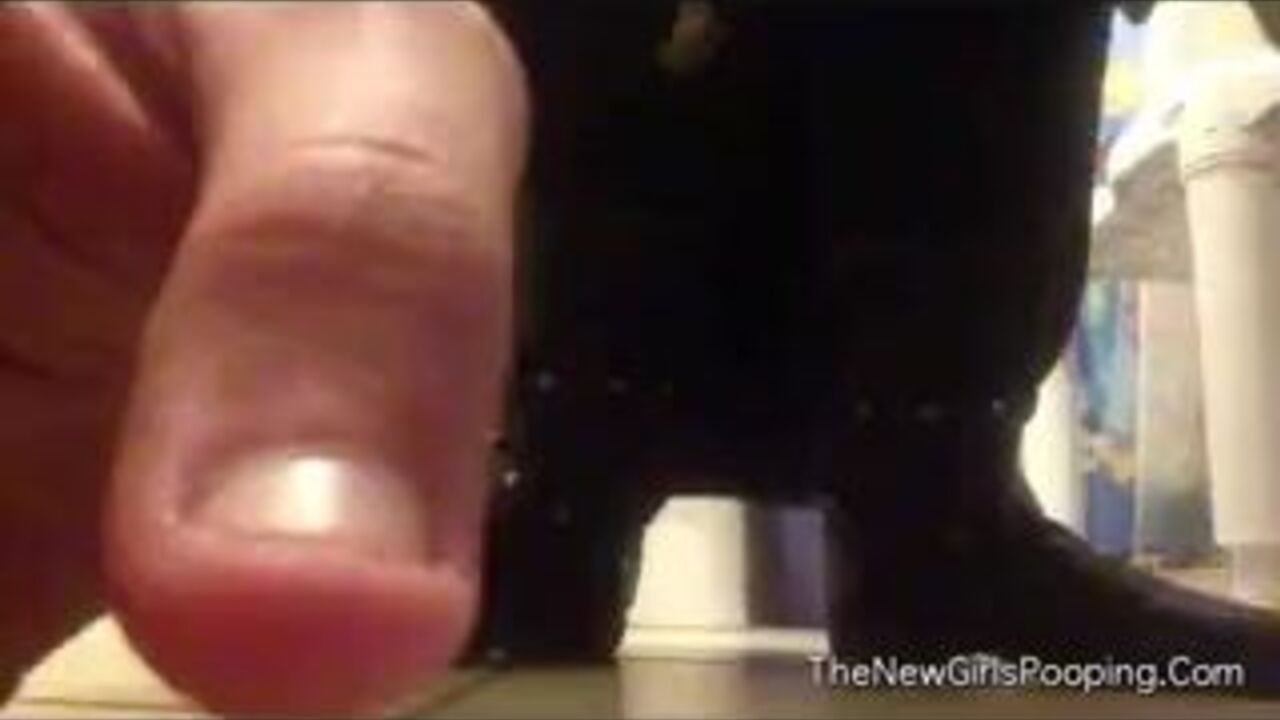 Watch these kinky toilet babes get off with scat fetish and scat porn