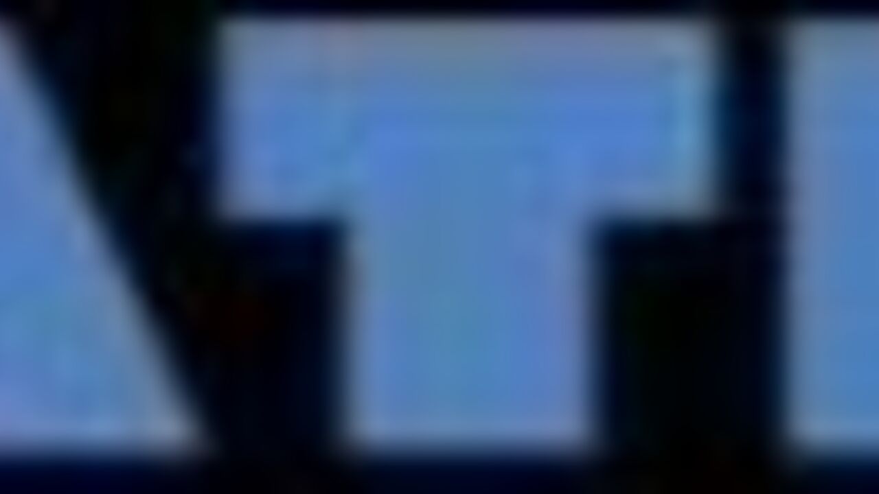 Watch Verme Capixaba's wild amateur ass fisting and scat play with feet and mouth!