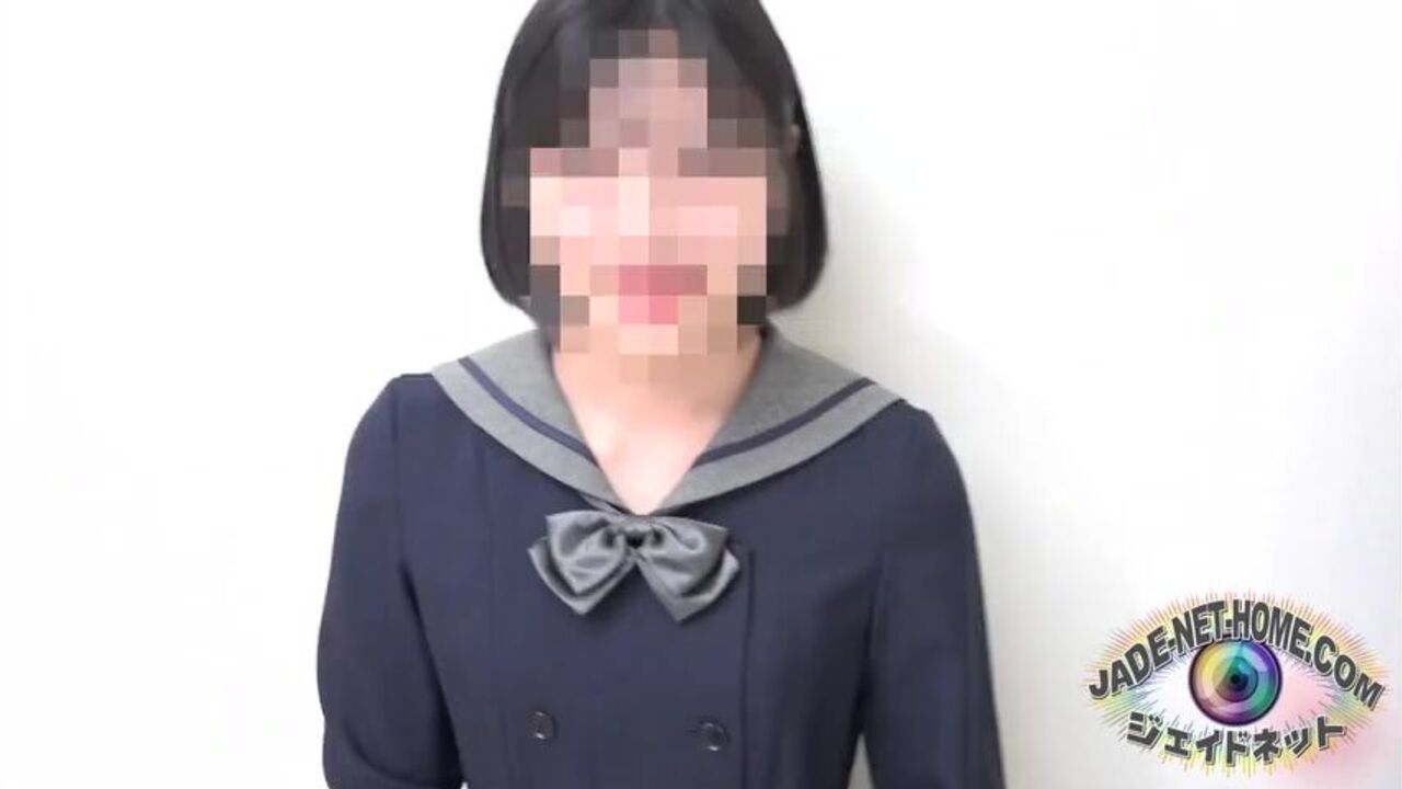 Watch this slutty babe scat & fart with extreme enema action