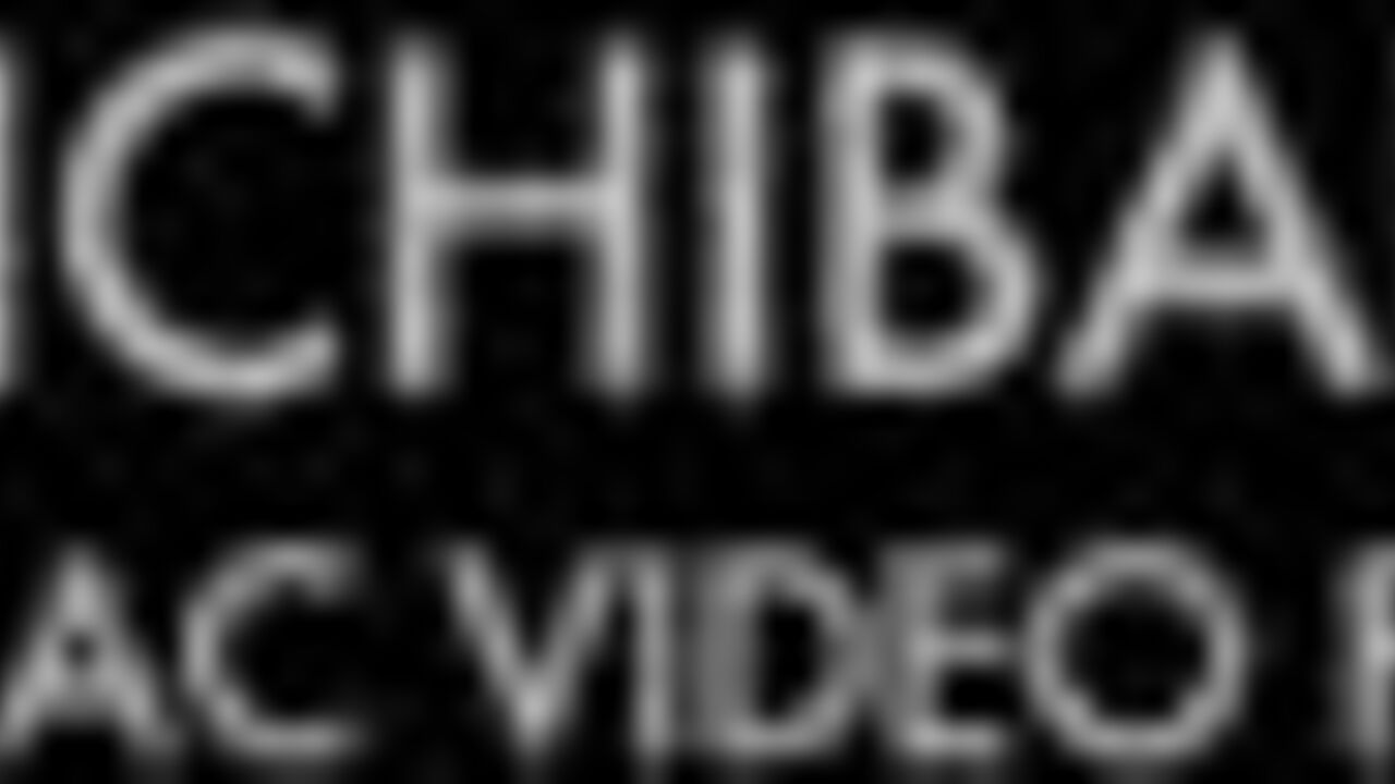 Japanese slut gets kinky with human toilet fetish - Volume 2