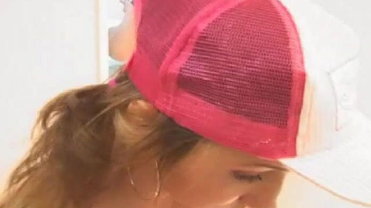 Watch this dirty girl get her scat pumped out and then get pounded in the sink