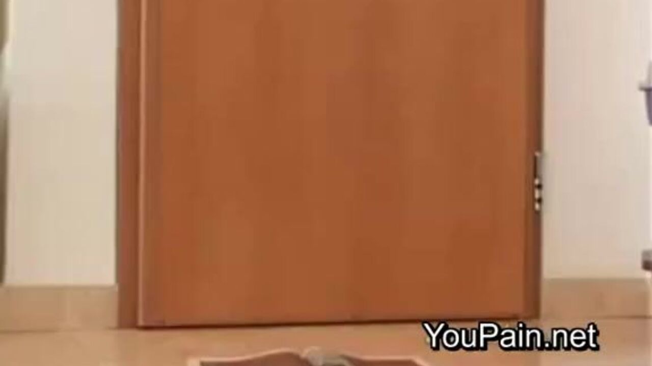 Blonde slut gets extreme scat play while getting her filthy magazine off