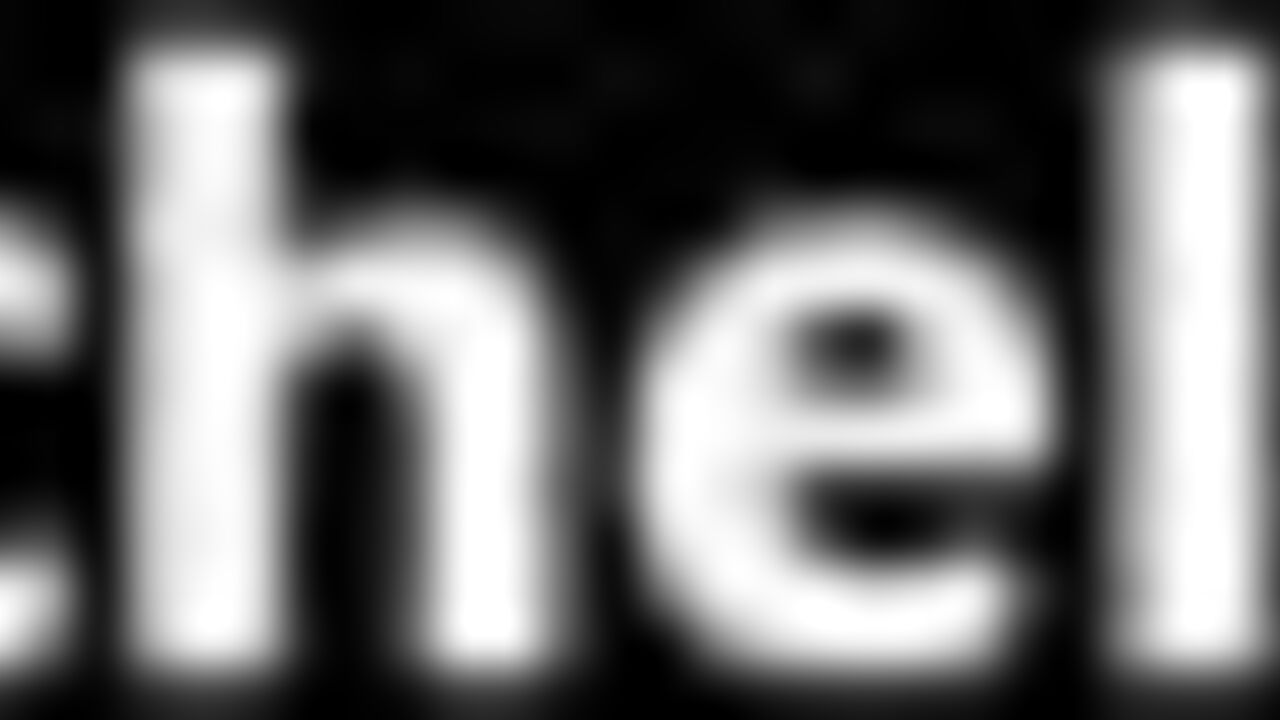 Watch this thick slut get her morning wood in a hot, wet, and wild scat session!