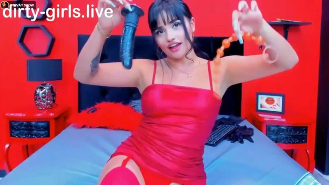 Watch this kinky fetish babe scat and lick up every last drop of dildo juice