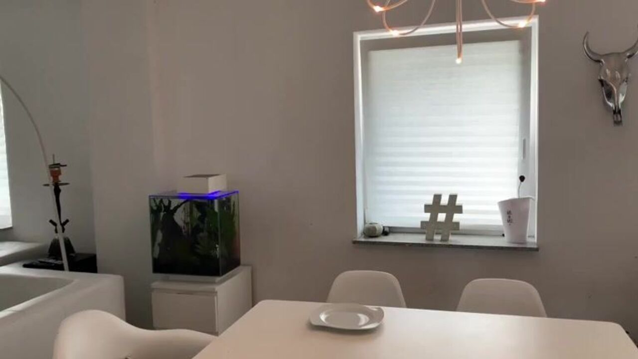 Watch this scat porn video of a filthy slut getting her ass drilled on a shit plate