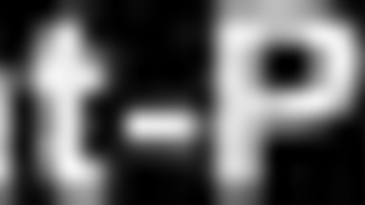 Watch Nina_A, the scatty slut, get off on her own filthy act