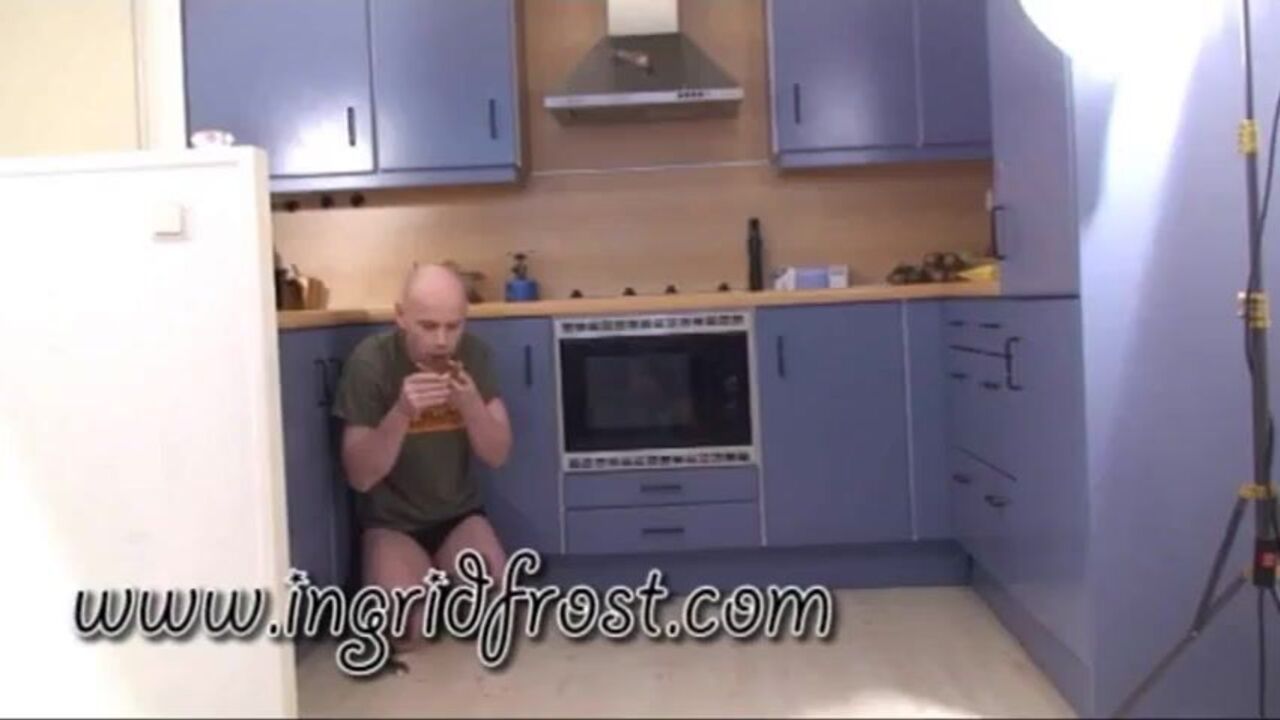 Slave gets fed with hot and heavy meat in this kinky scat porn video