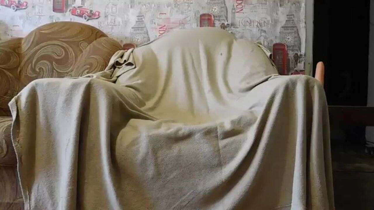 Watch these kinky scat videos as these kinky slaves get their butts stuffed with loads of jizz