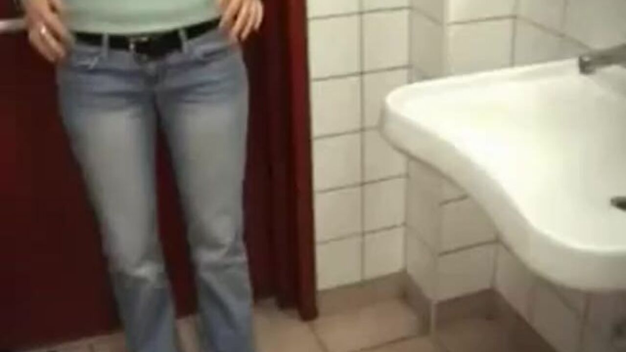 Watch young amateurs take turns scatting & peeing in toilet compilation