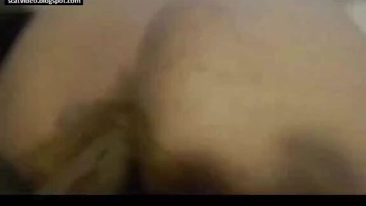 Watch this white slut take extreme anal fucking like a pro in her scat porn