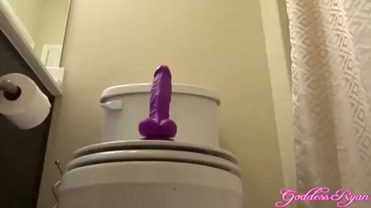 Watch these kinky scat girls get off with some kinky scat action