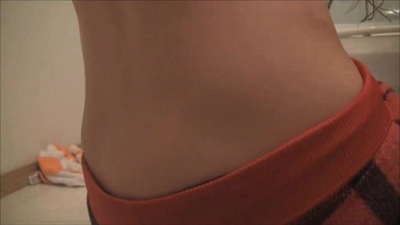 Kinky Mandy Making Her Brownies Scat & Piss with Feet Fetish