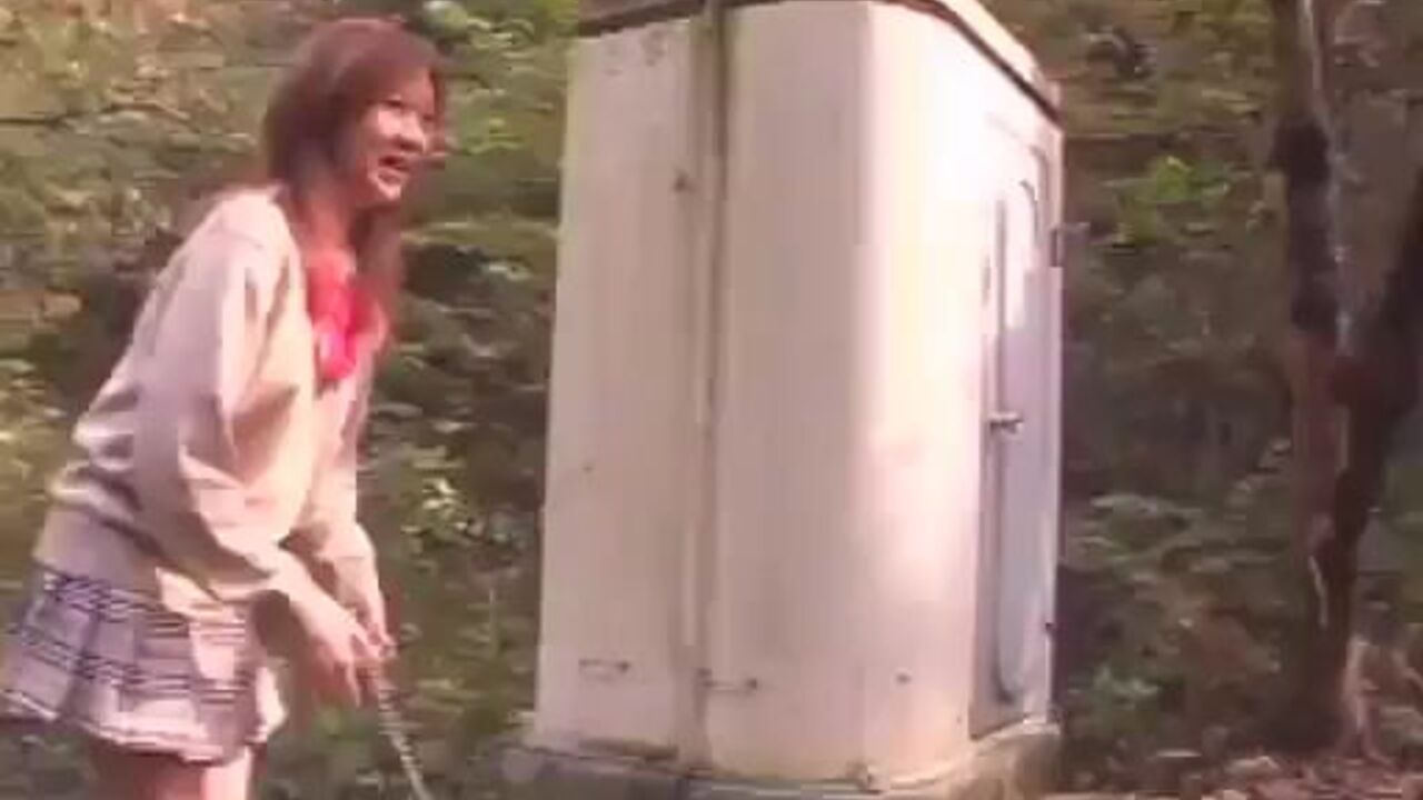 Watch this scatty slut get her mouth and ass stuffed with a huge load