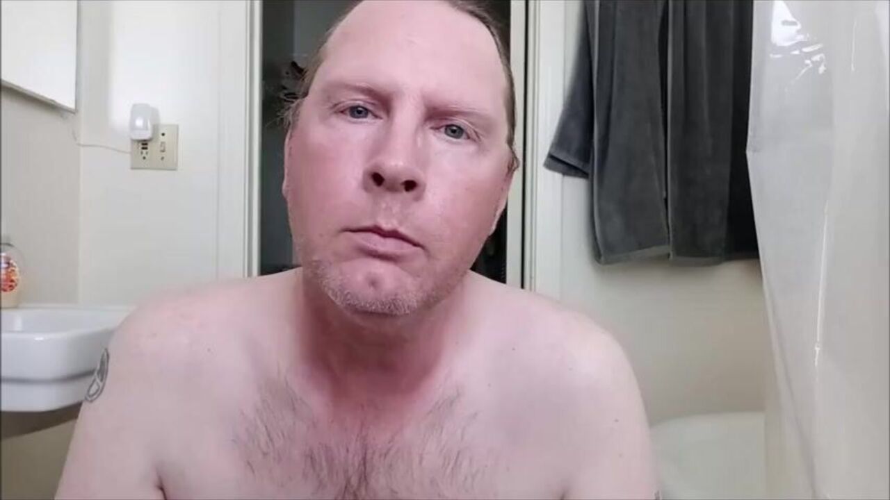 Amateur slut gets her dirty talk and ass drilled hard in HD