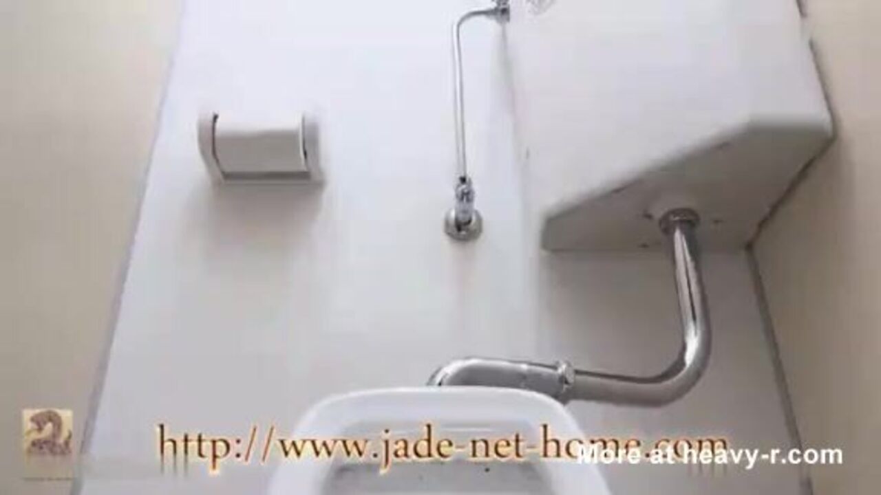 Sexy Asian girl gets constipated and has a wet time