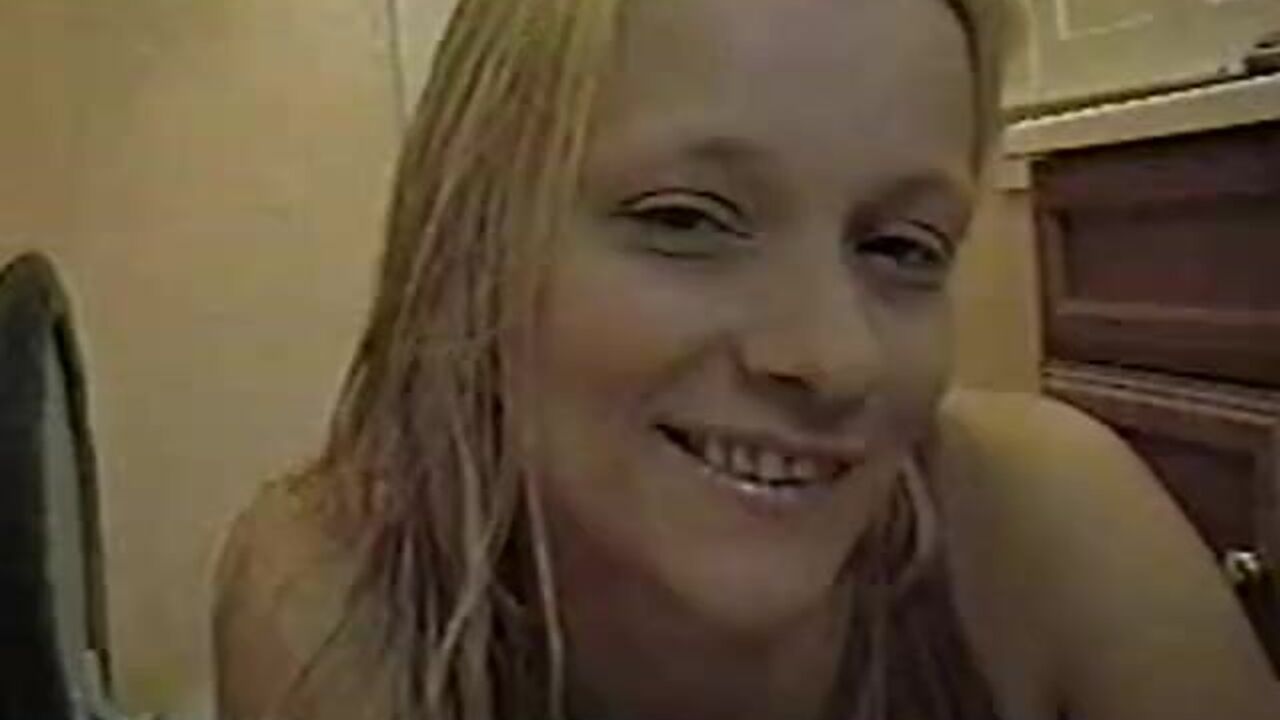 Watch random scat shart and wet fart videos with a twist!