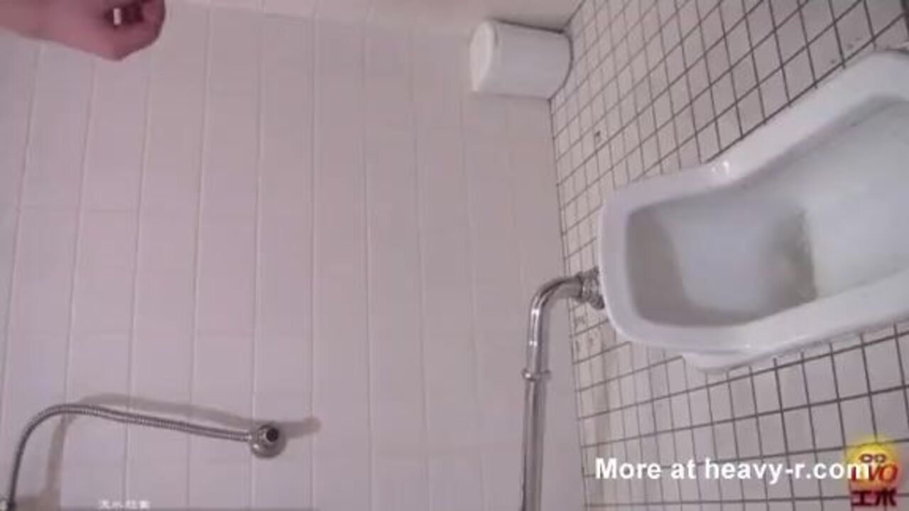 Watch this Japanese slut scat her massive load like a pro