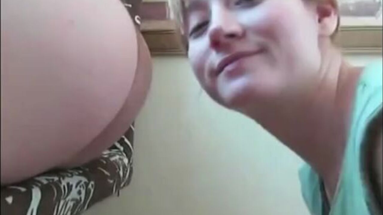 Watch Elecebra, the horny and dirty scat porn queen, get down and dirty in Elecebra!