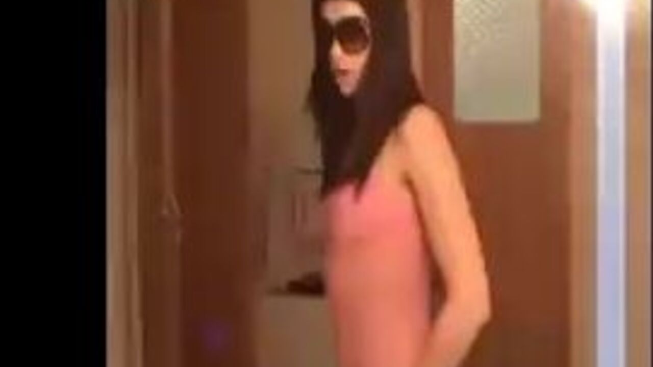 Watch this hot babe get filthy with her own golden shower