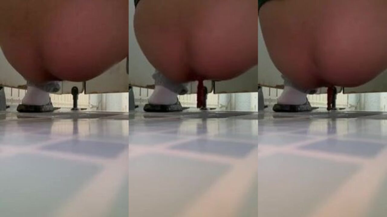 Watch this kinky guy get his scat and piss fix at the toilet