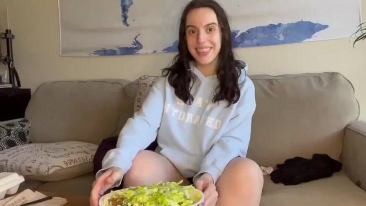 Watch as Chipotle Dine_Dump goes wild as she gets her filthy ass pounded by a scatty slut