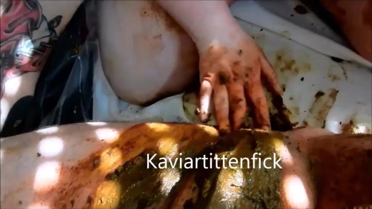 Kaviartittenfick: A dirty scatting session with big tits & big dicks for kaviar lovers