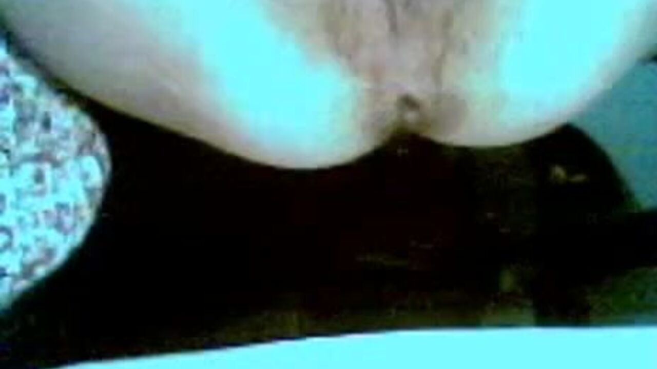 Watch the ultimate scat porn: Vintage girls get down and dirty with their huge loads