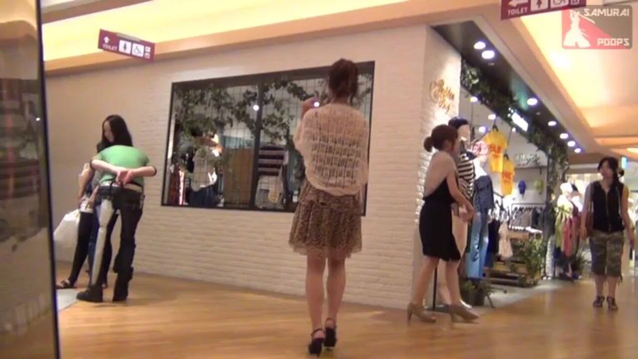 Watch this hung slave scat and get a taste of her own piss