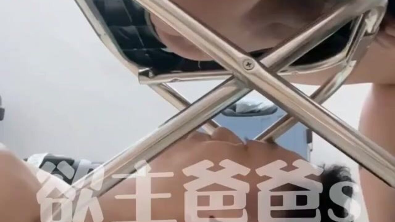 Watch this Chinese toilet lover eat soft scat in a hot toilet session