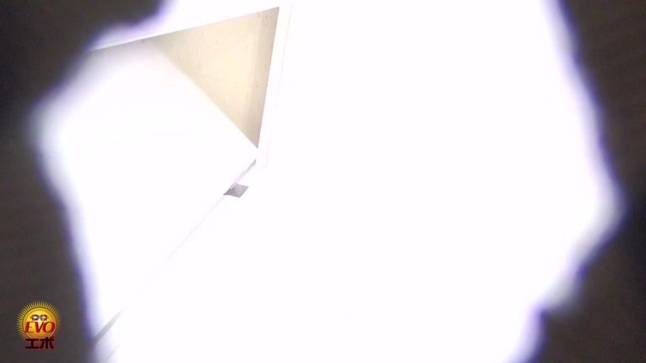 Watch as these filthy sluts get off on scatting and scatting their slaves