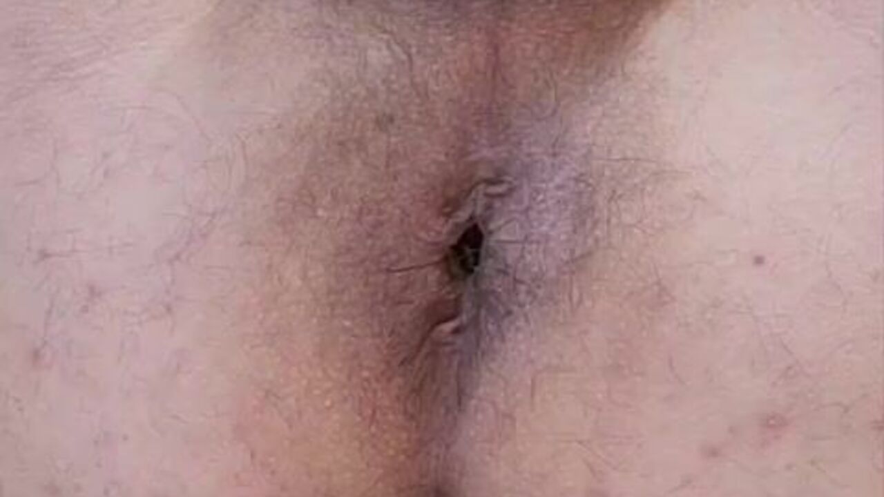 Watch this naughty scat porn on the bathroom floor!