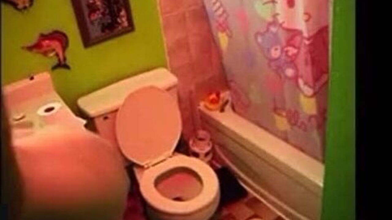 Blonde babe craves a good load in her toilet