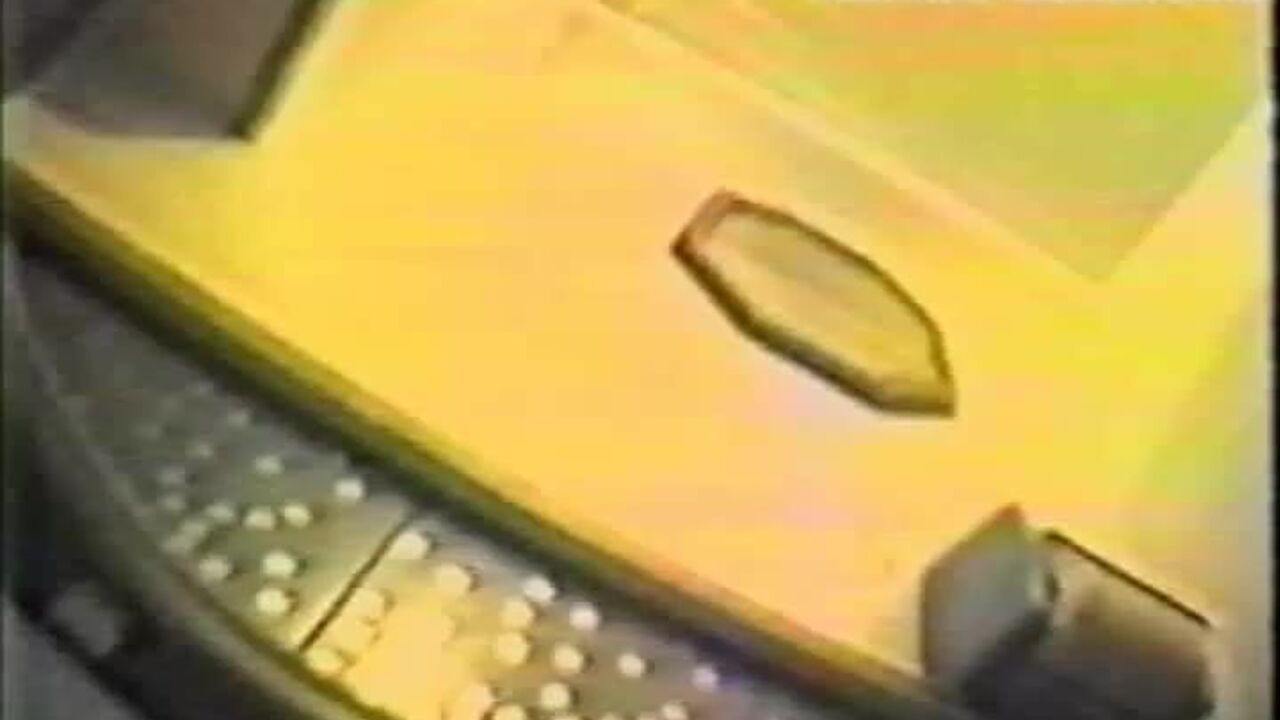 Watch this kinky slut get her pussy and asshole stuffed with hot jizz