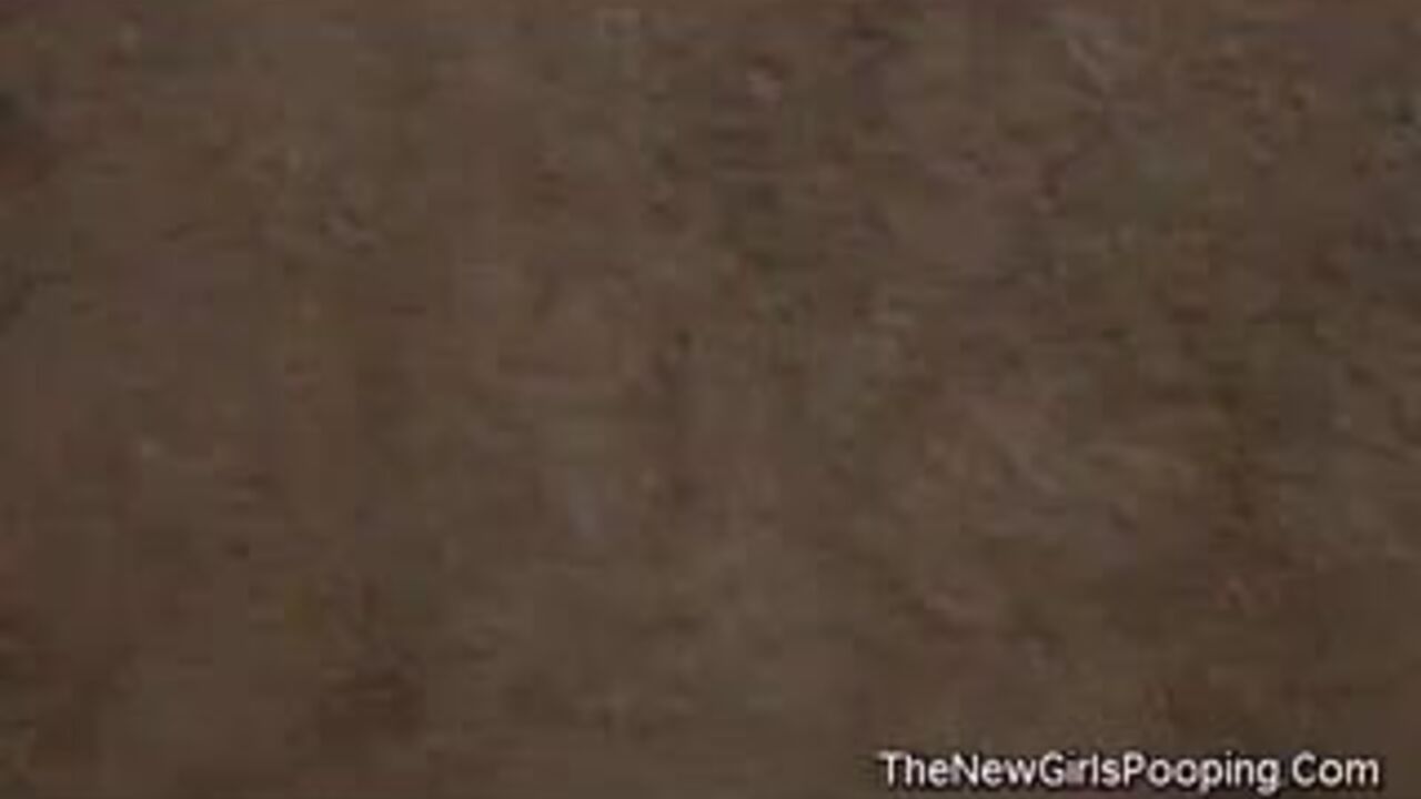 Watch this scat porn video as this dirty slut gets her pussy plowed and her ass splattered with cum