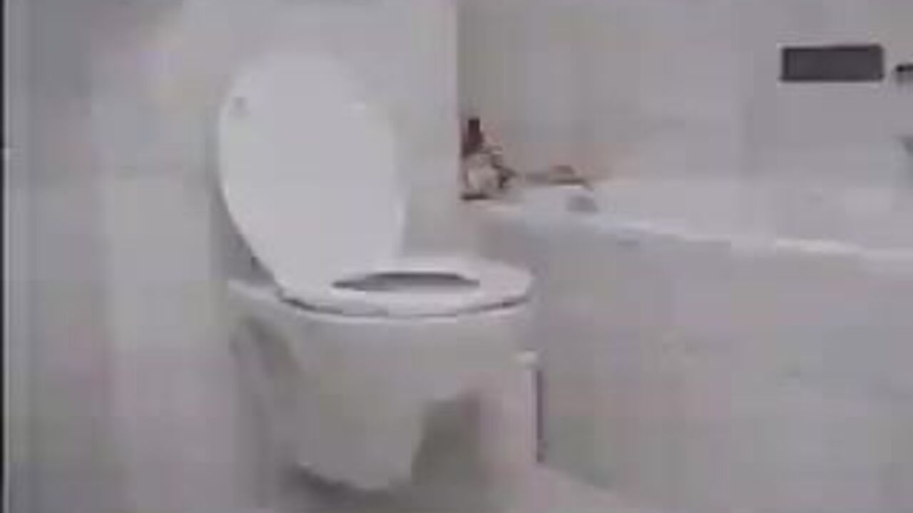 Watch this dirty girl scat while reading up a storm