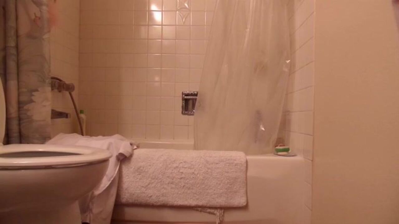 Michelle Panties goes wild with her kinky fetish in scat porn video