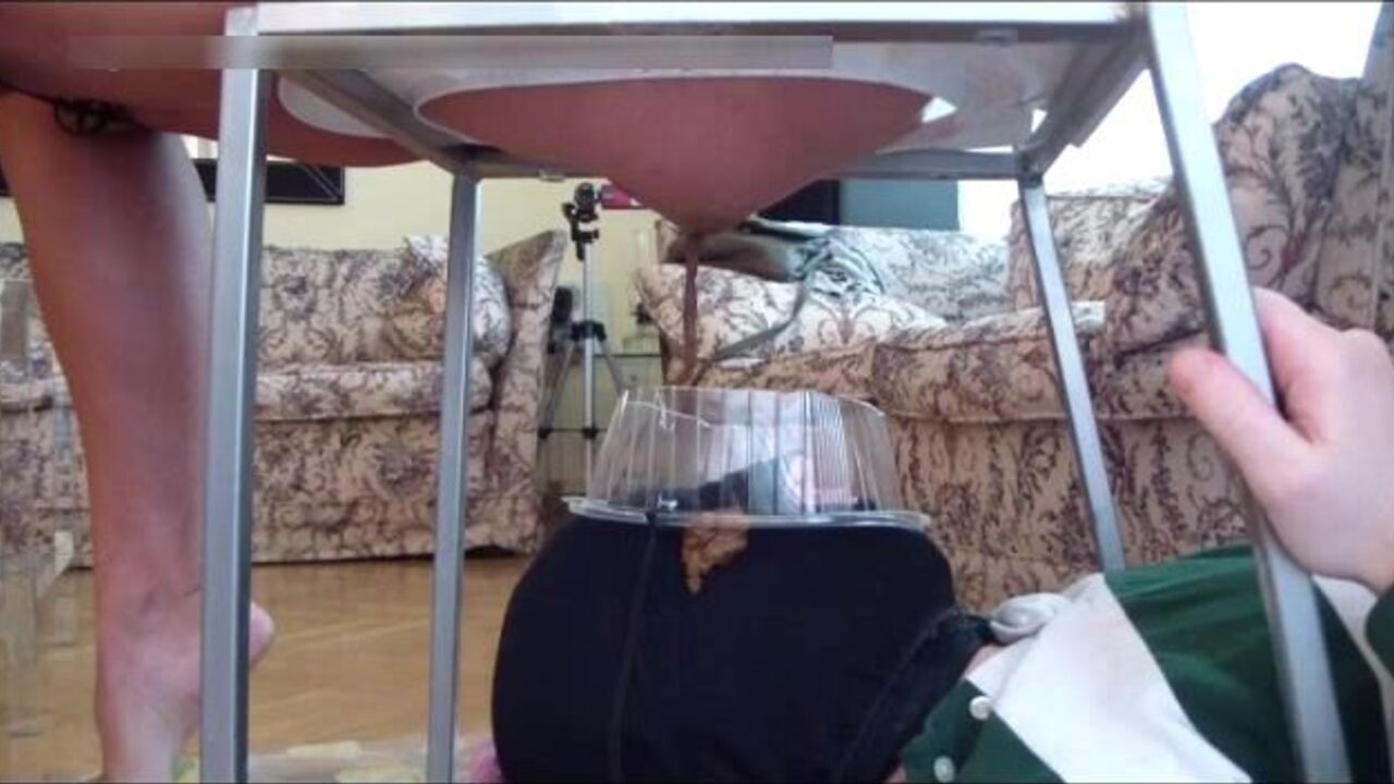 Watch this 18yo slut get her scat wet and wild in a scat video