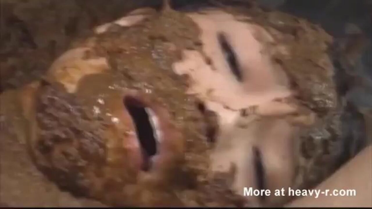 Full body squirting action with a kinky scat goddess