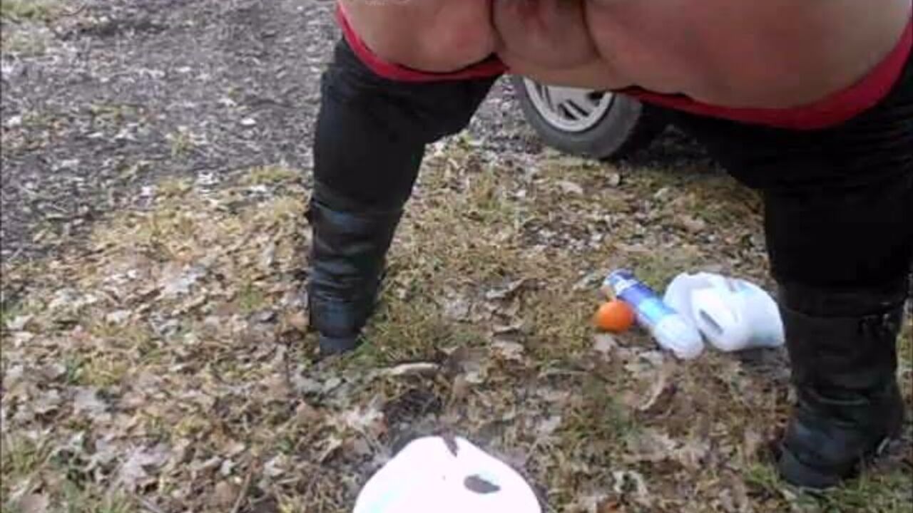 Watch these filthy scat videos: PBBBWpoop1