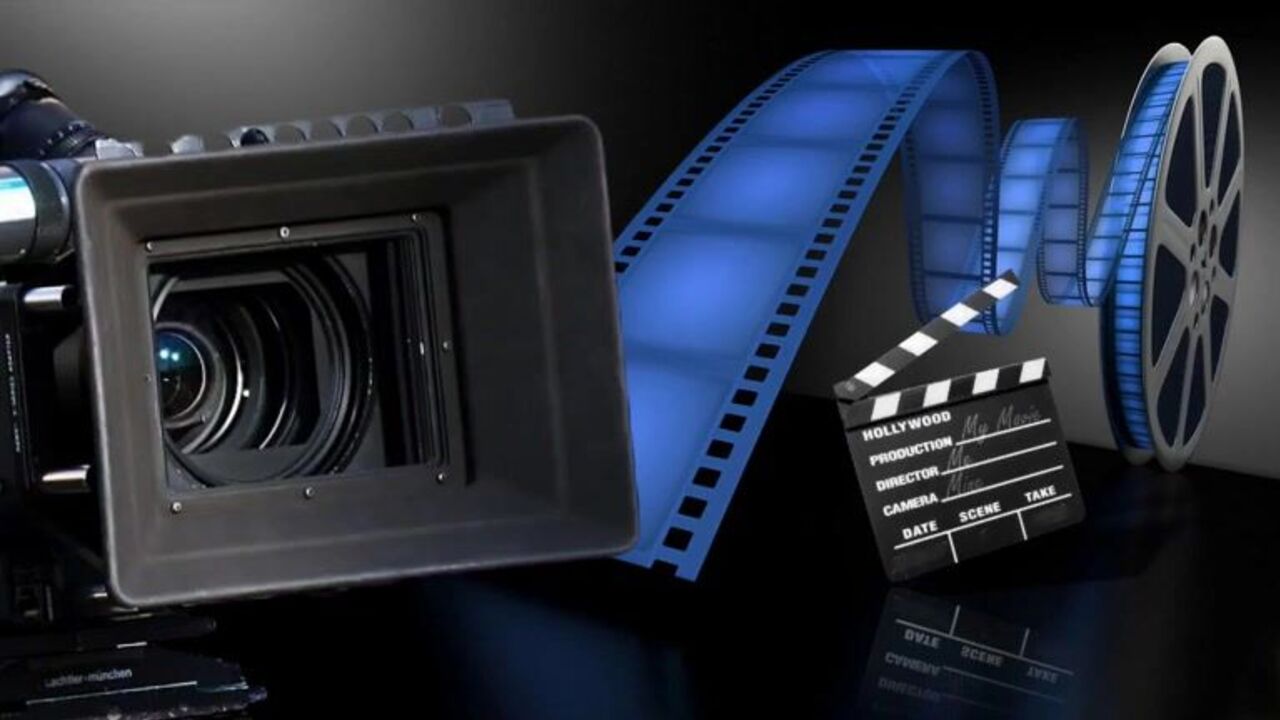 Watch these Ebony girls get their butts drilled with dildos and scats in this pooped-out video