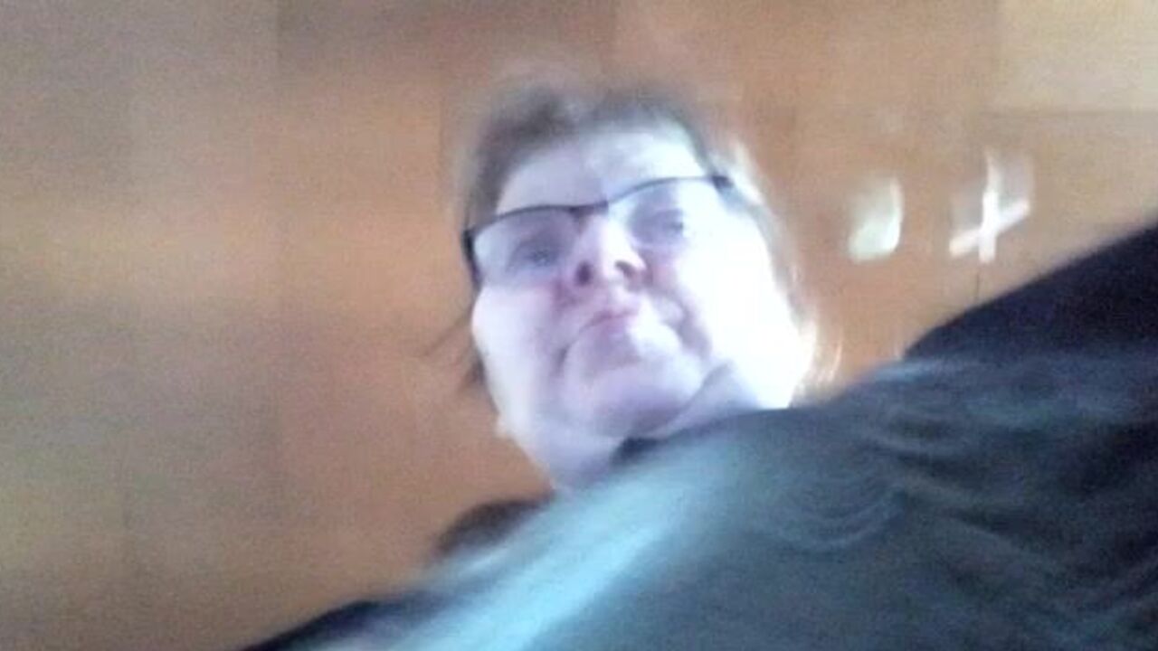 Watch this scatty babe try to take it all in - Try to Shave 22 April 2020!