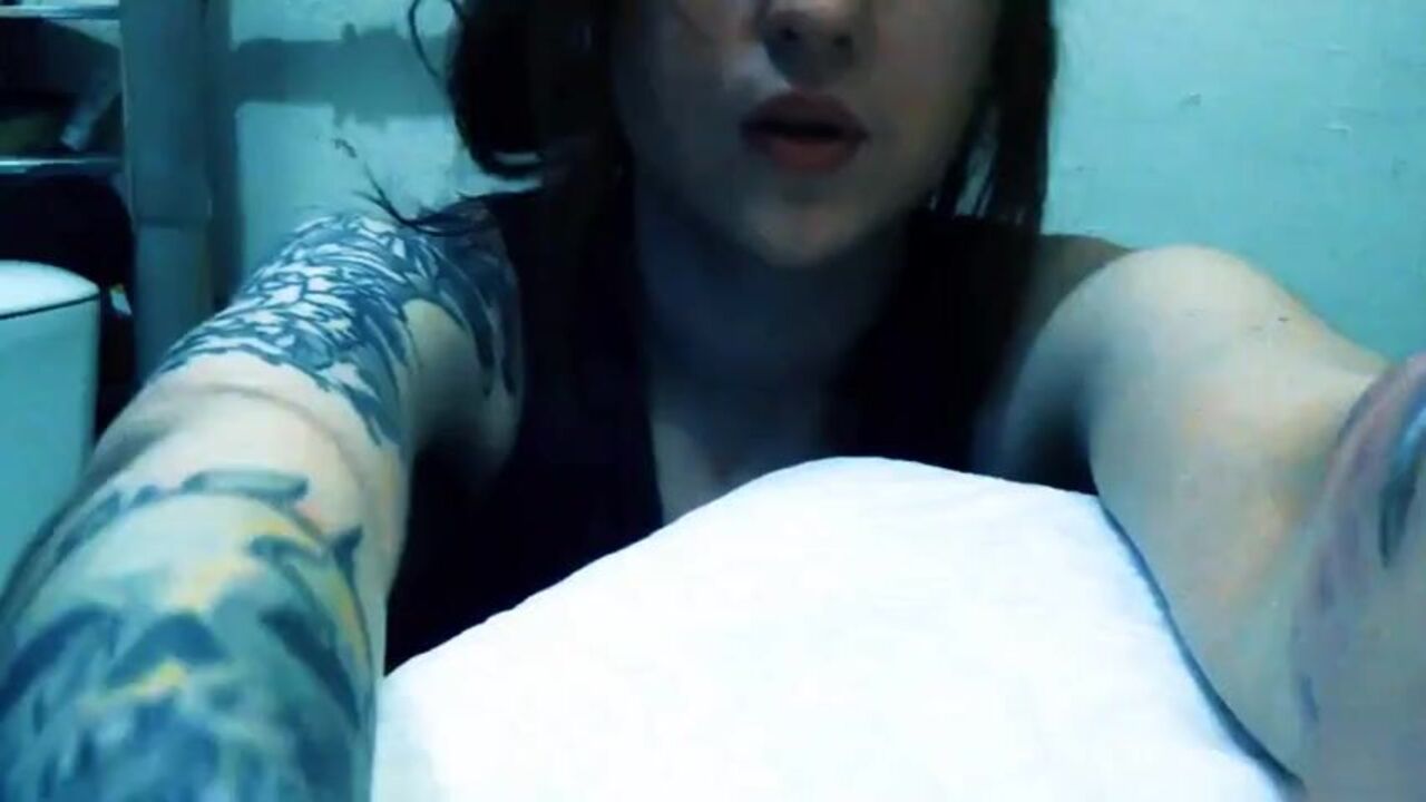 Watch uncensored Russian sweetBettyparlour and dirtyBetty scat in S2